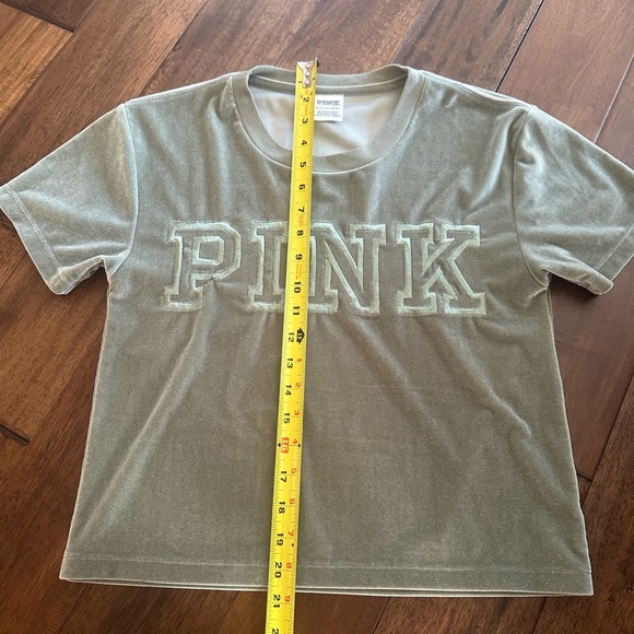 Velvet Green Victoria’s Secret PINK Short Sleeve Shirt - Picture 6 of 8